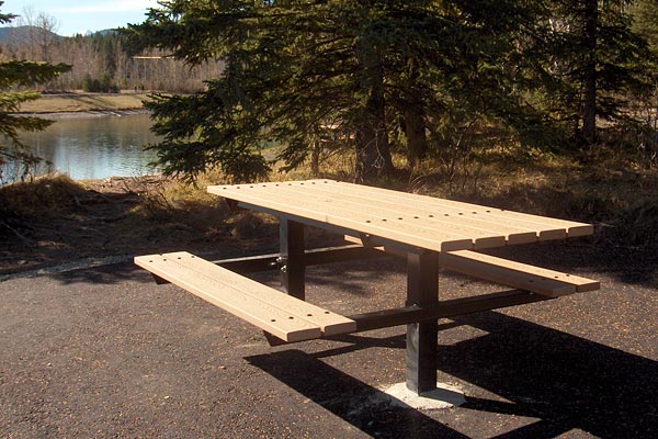 CPL Picnic Tables – Series AR (recycled plastic)